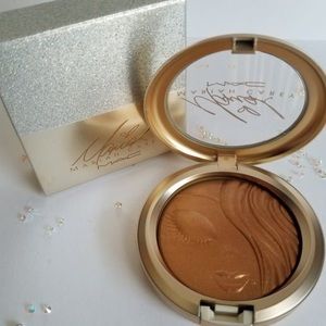 Mariah Carey X MAC “My Mimi” Skinfinish highlight